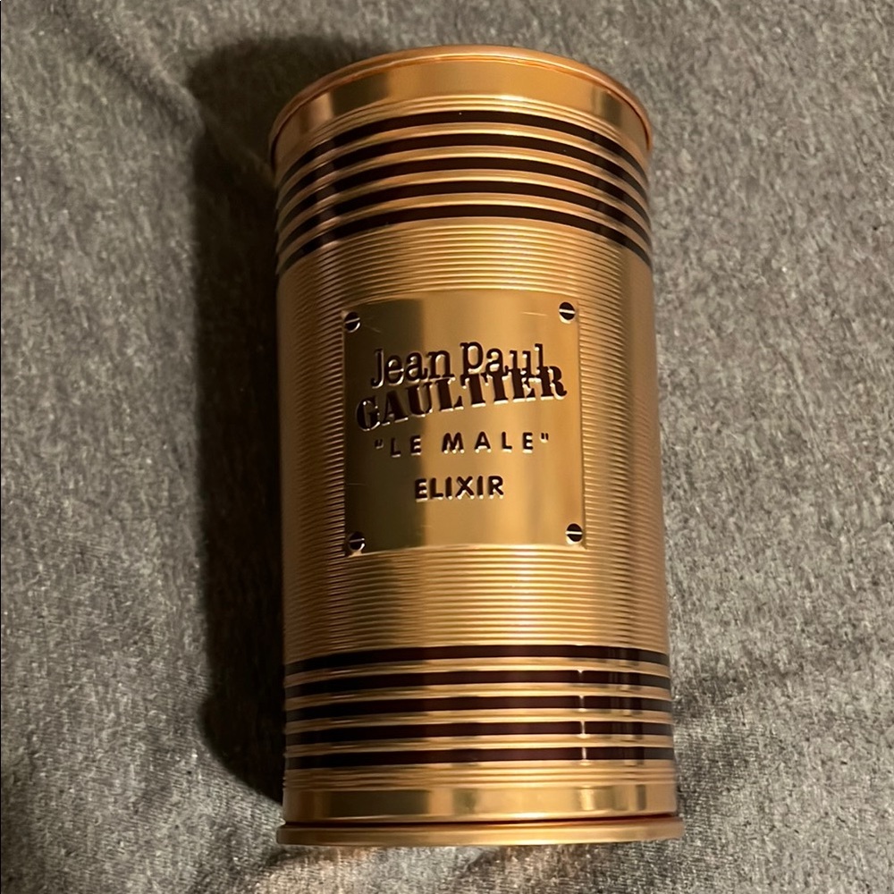 Jean Paul Gaultier Le Male Elixir
Men’s cologne